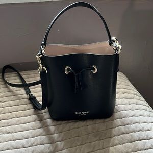 Kate Spade Sadie bucket bag